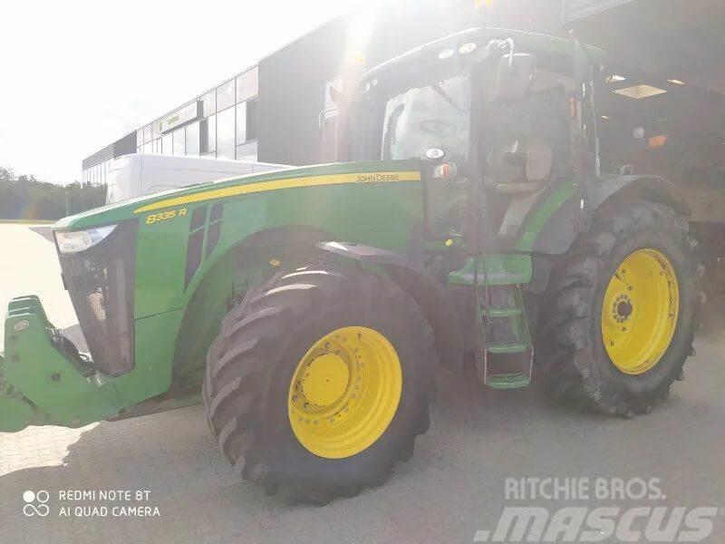John Deere 8335 R Traktoriai