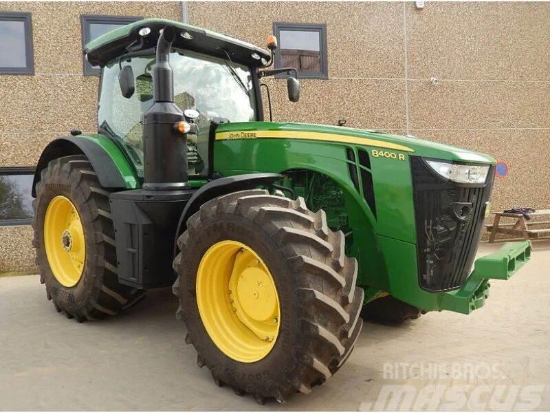 John Deere 8400 R Traktoriai