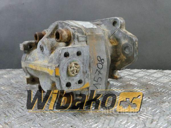 Komatsu Gear pump Komatsu WA400-1 705-11-35010 Kiti naudoti statybos komponentai