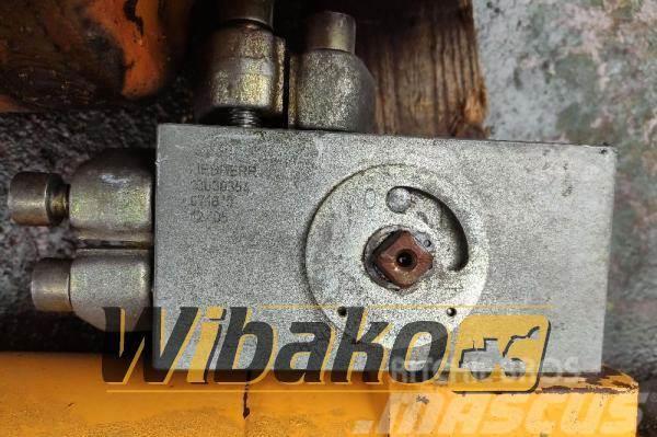 Liebherr Cylinder lock / safety valve Liebherr R904C 100003 Kiti naudoti statybos komponentai