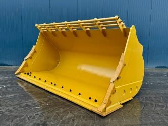 CAT 980 incl. cutting edge + side protectors