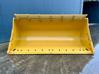 CAT 980H incl. cutting edge + side protectors