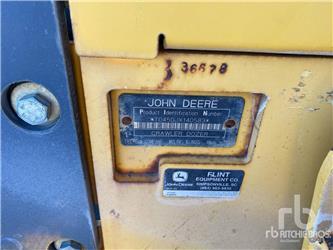John Deere 450J LGP