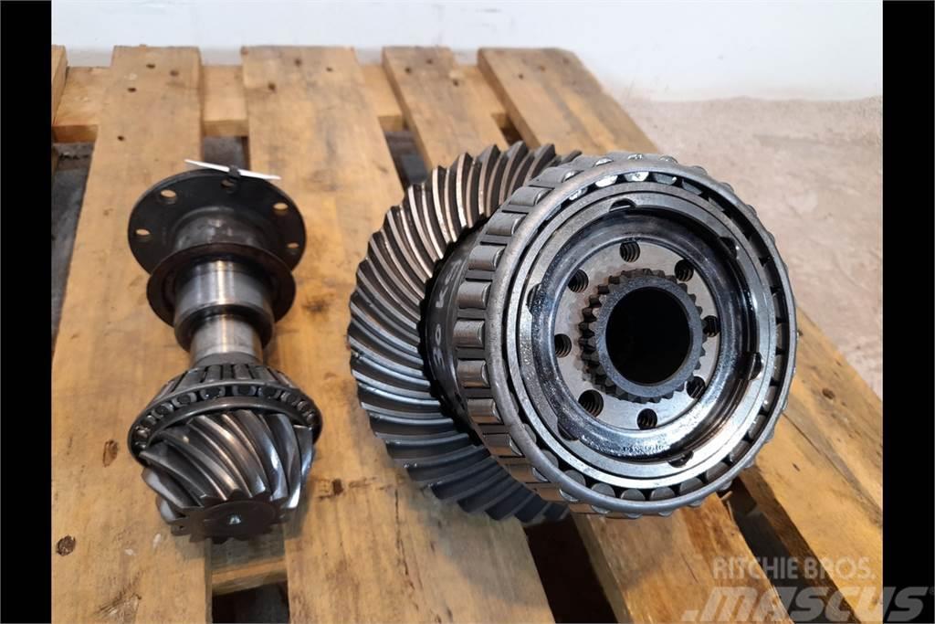 Valtra N163 Front axle differential Transmisijos