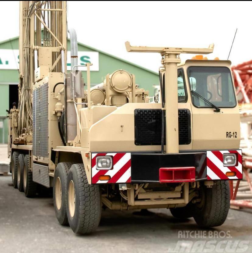 Atlas Copco RD20 III Mobilūs gręžimo bokštiniai sunkvežimiai