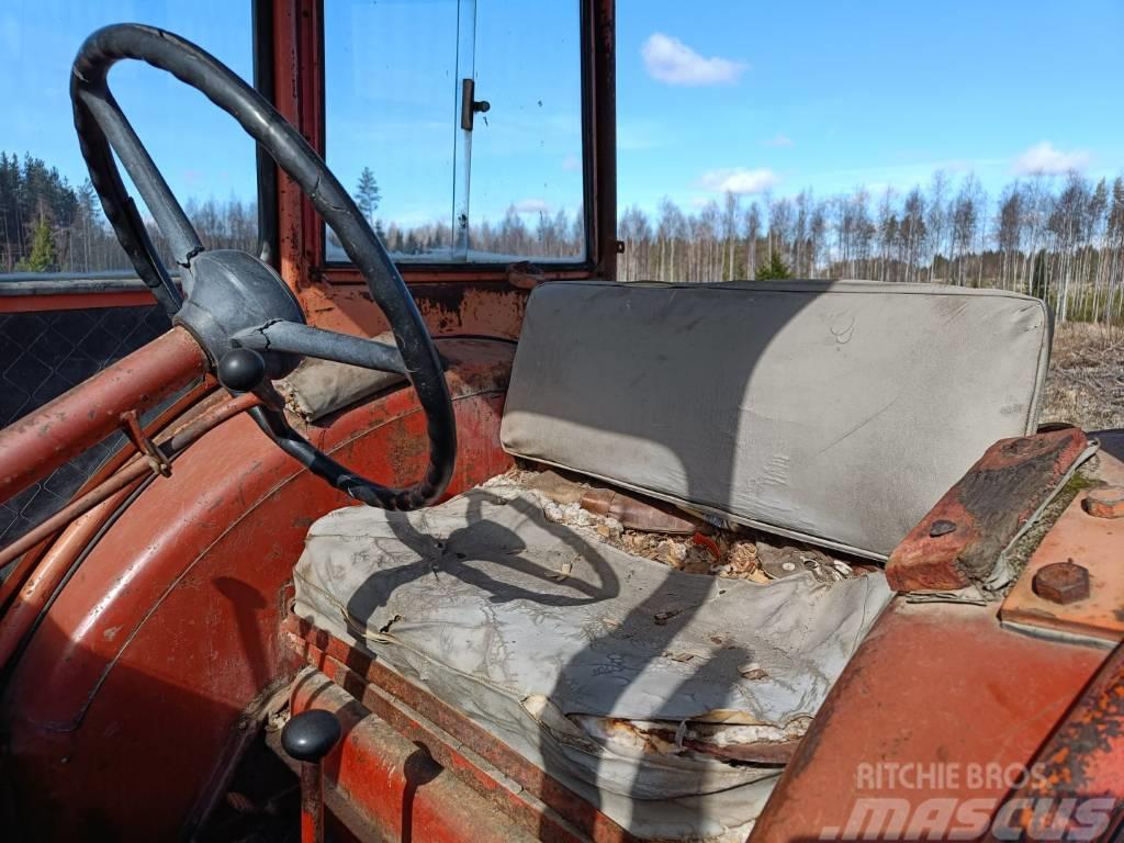 Belarus T40 traktori - VIDEO Traktoriai