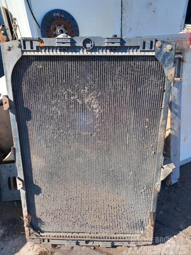DAF XF95.430 radiator 1617340 Radiatoriai