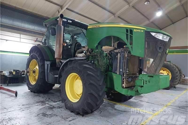 John Deere 8345R Traktoriai