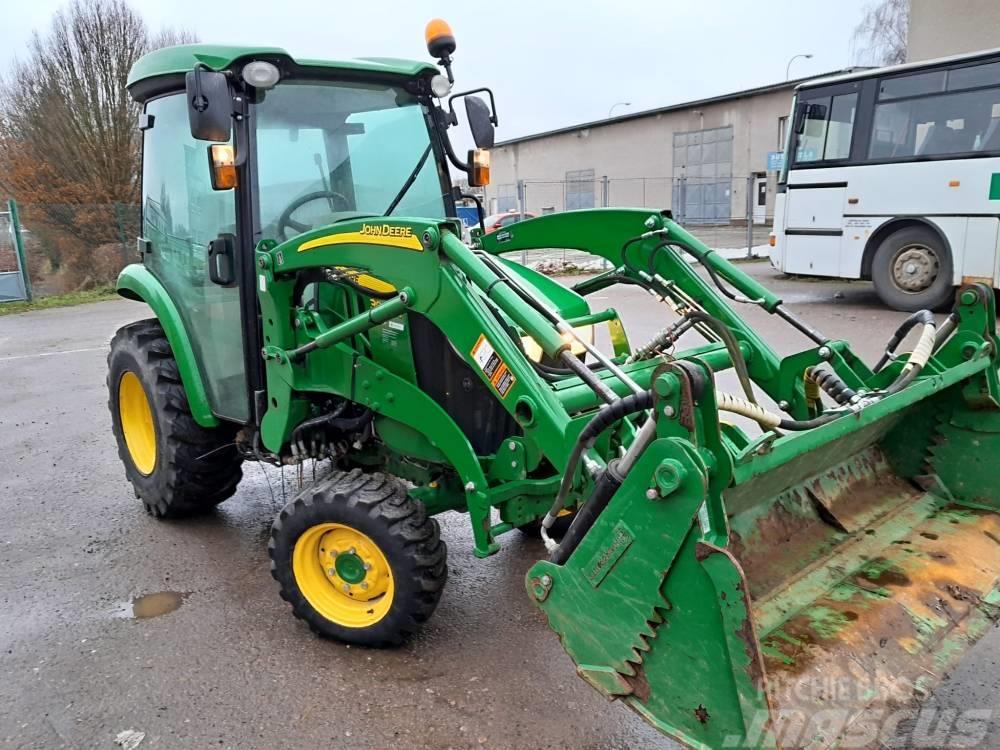 John Deere 3045 R Naudoti kompaktiški traktoriai