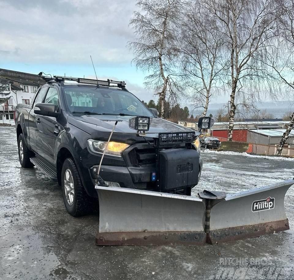Ford Ranger with snowplow and sandspreader Krovininiai furgonai