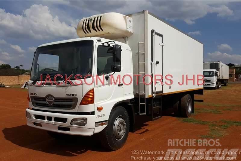 Hino 500,1626, WITH INSULATED BODY AND MT450 UNIT Kita