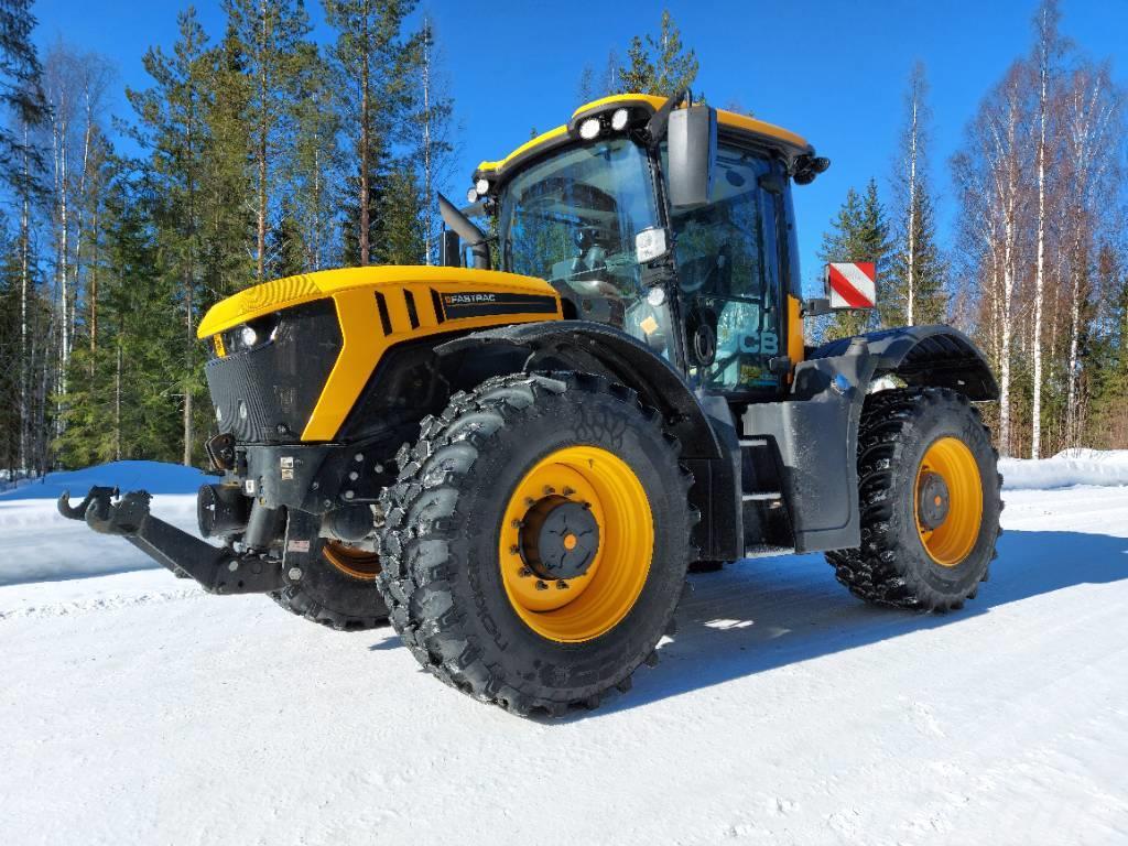 JCB Fastrac 4220 Nordic Edition Traktoriai