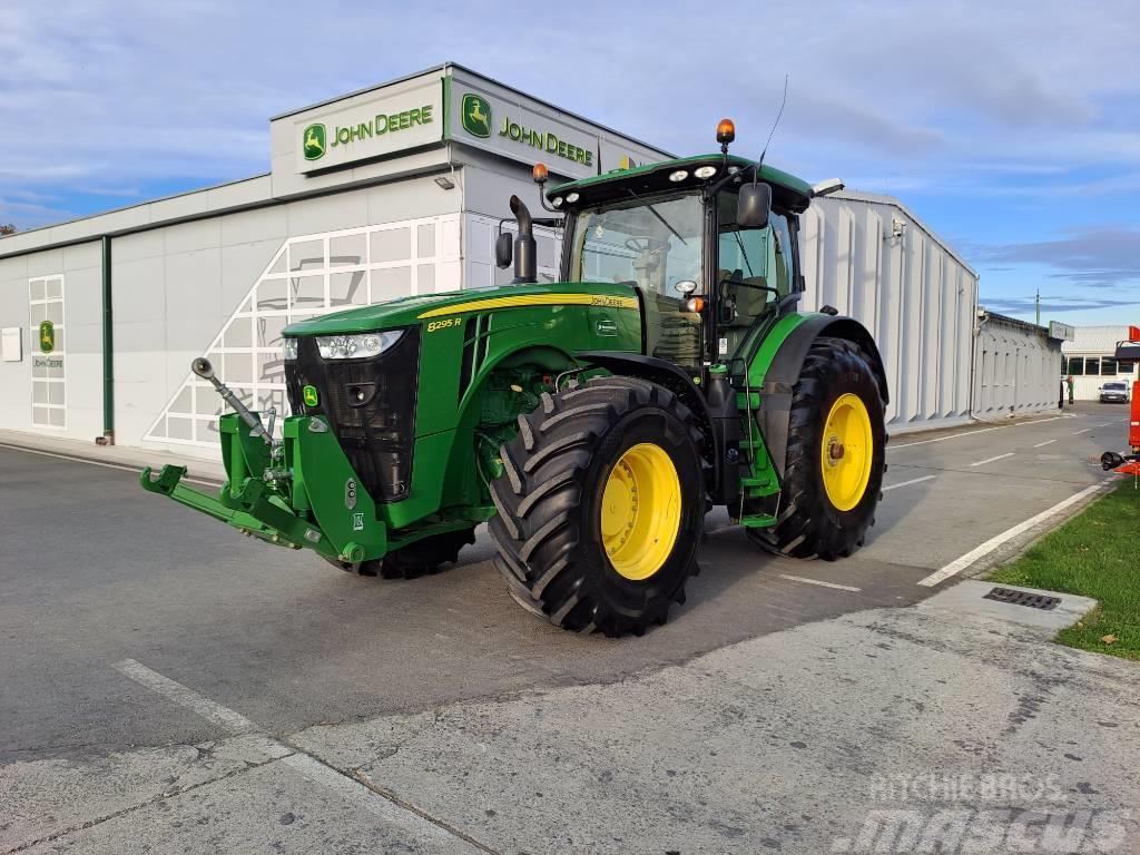 John Deere 8295 R Traktoriai