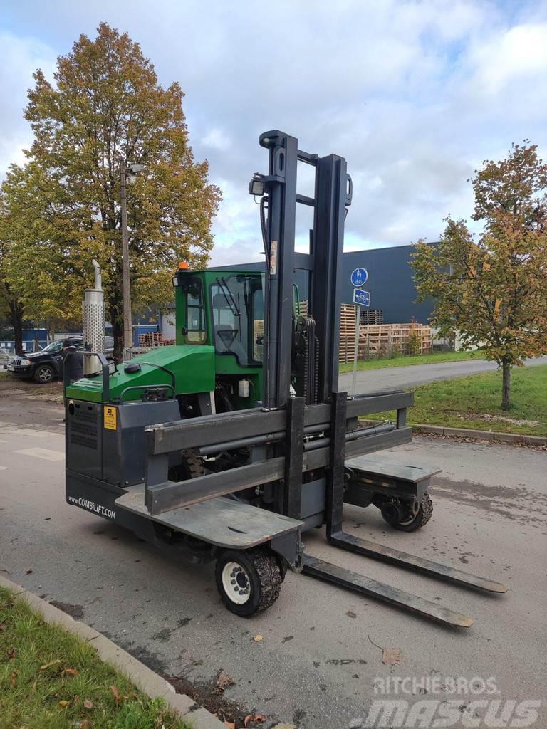 Combilift C4500 | Wide fork positioner Dyzeliniai krautuvai