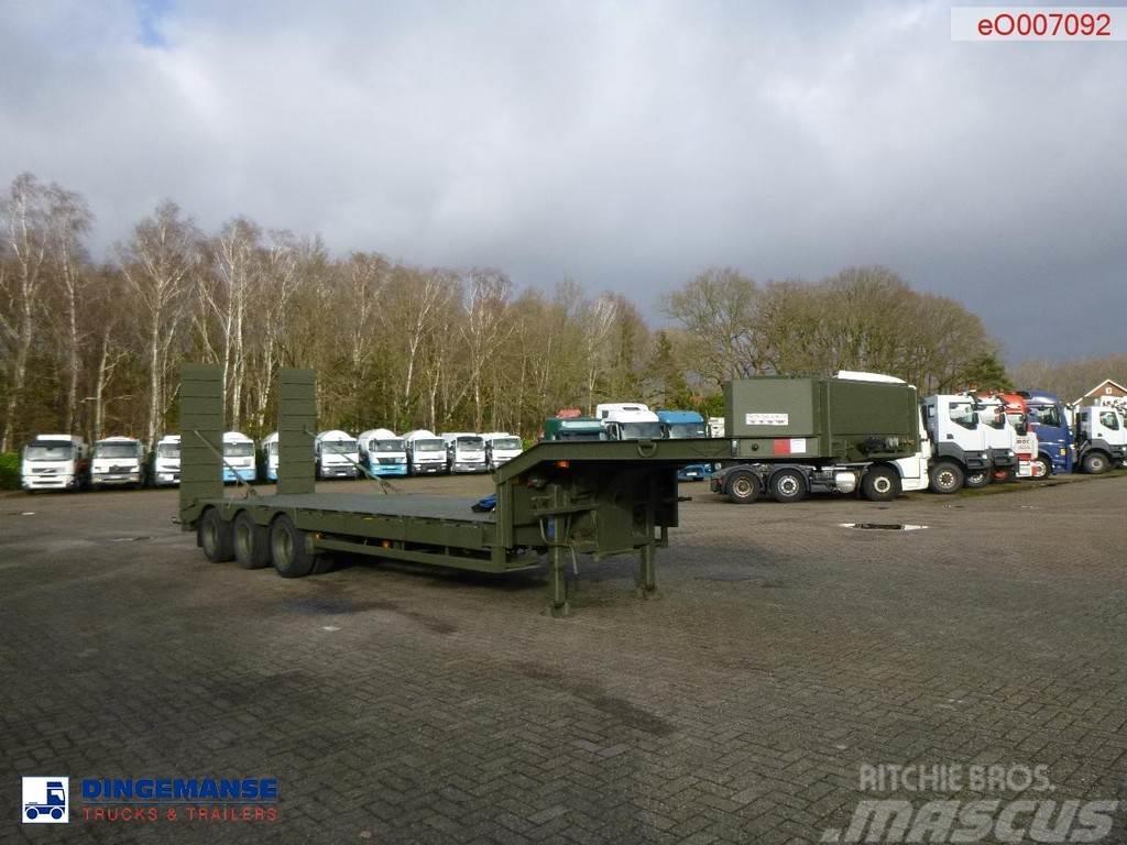Broshuis 3-axle semi-lowbed trailer E-2130 / 73 t + ramps Bortinių sunkvežimių priekabos su nuleidžiamais bortais
