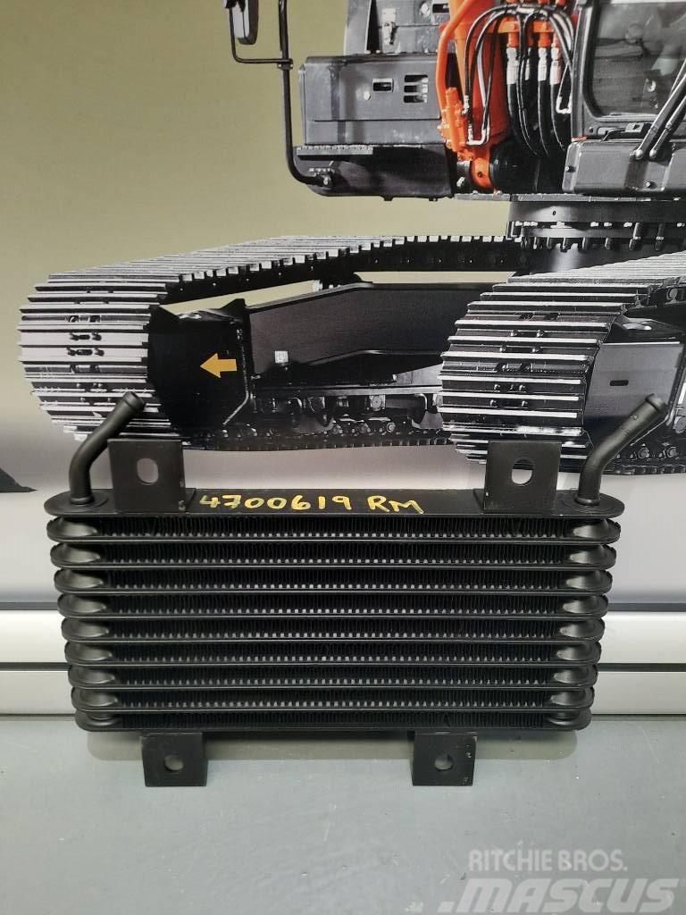 Hitachi Fuel Cooler - 4700619 Varikliai