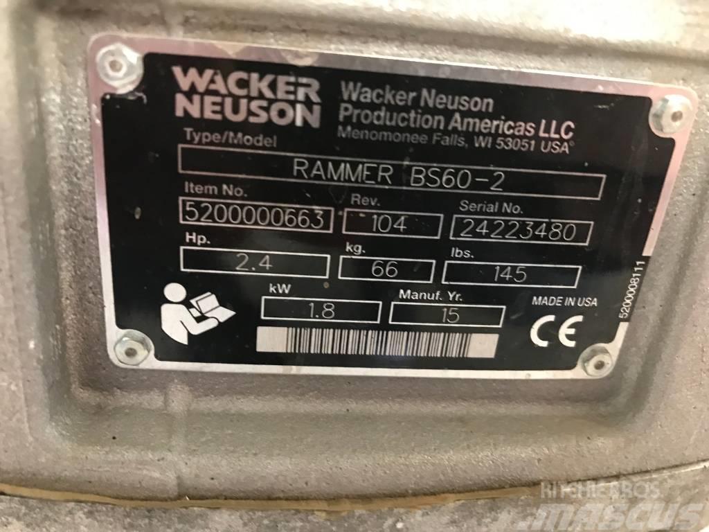 Wacker Neuson BS60-2 Plūktuvai
