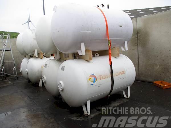 LPG GAS GASTANK 2700 LITER Cisternos puspriekabės