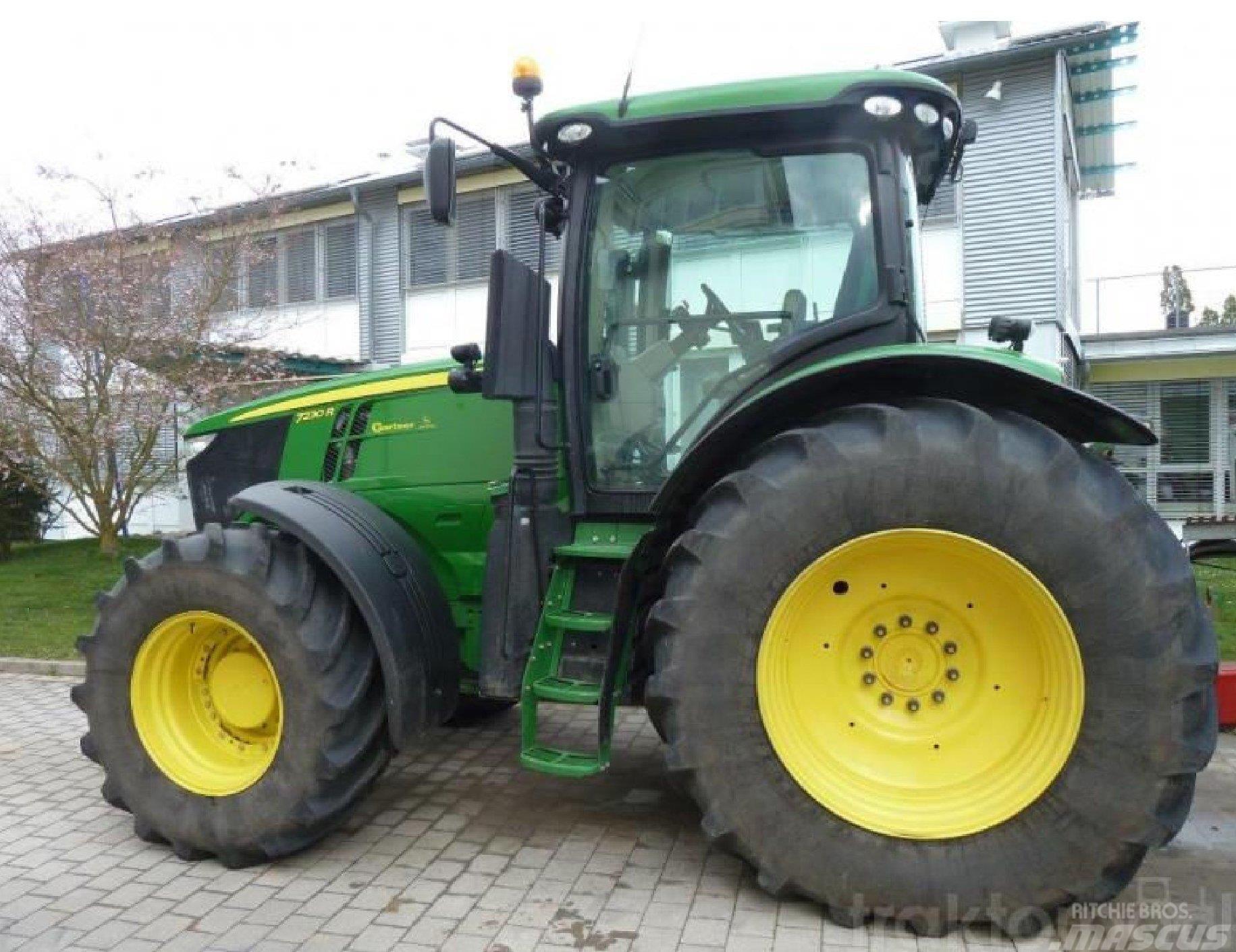 John Deere 7230R Traktoriai