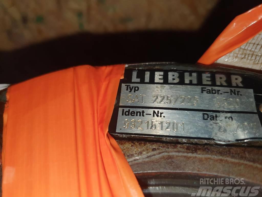 Liebherr SAT 225/229 Važiuoklė ir suspensija