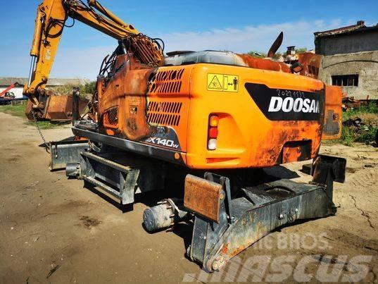 Doosan DX 140W track Vikšrai, grandinės ir važiuoklės