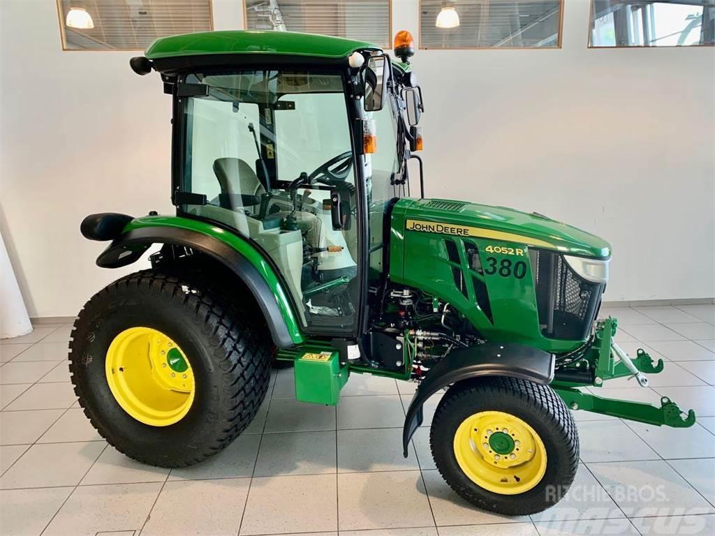 John Deere 4052R Naudoti kompaktiški traktoriai