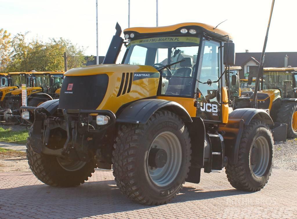 JCB 3200 Traktoriai