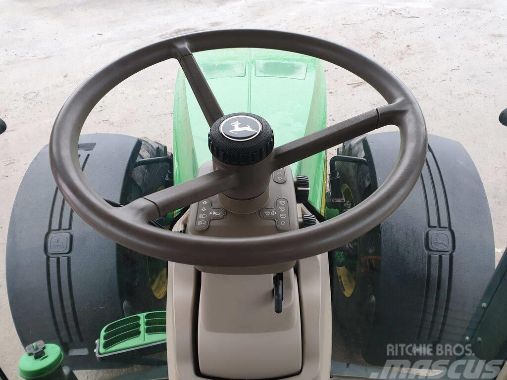 John Deere 8310 R Traktoriai