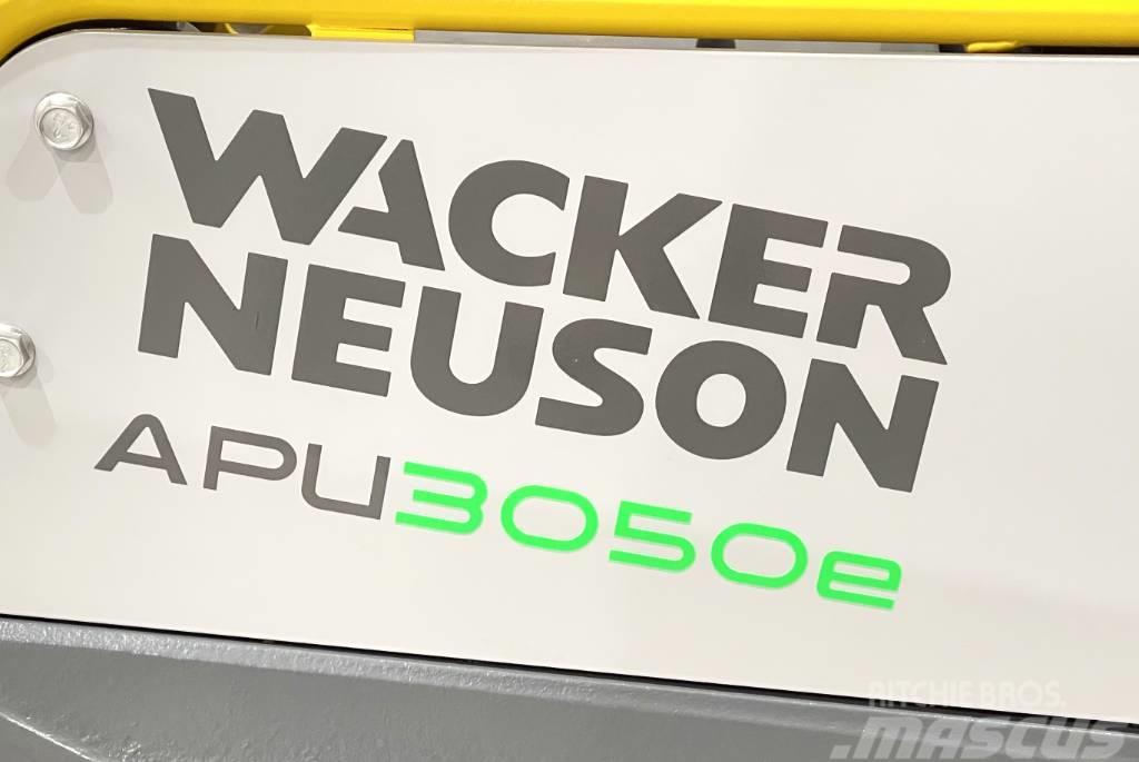 Wacker Neuson APU3050E Vibratoriai