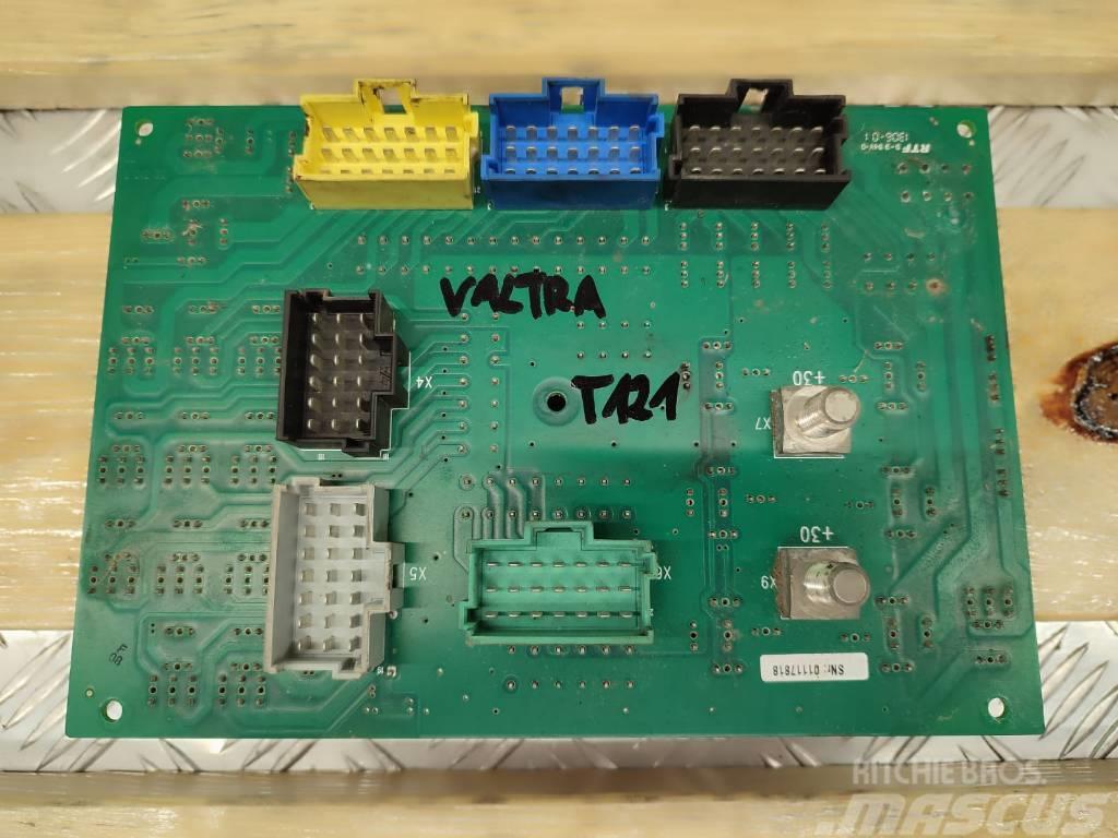 Valtra Fuse board V37370100 VALTRA T121 Elektronika