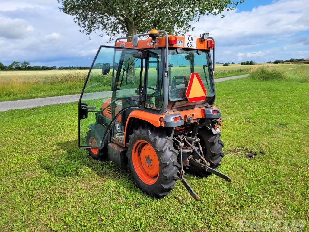 Kubota STV 36 Naudoti kompaktiški traktoriai