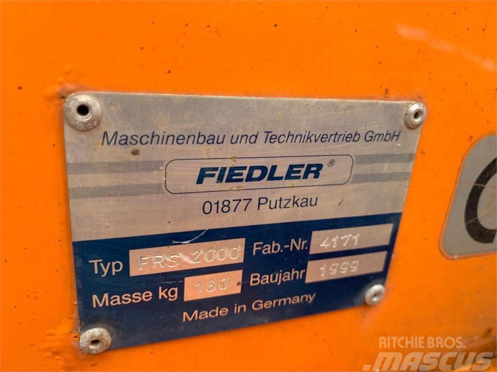 Fiedler Schneepflug FRS 2000 Kiti naudoti aplinkos tvarkymo įrengimai