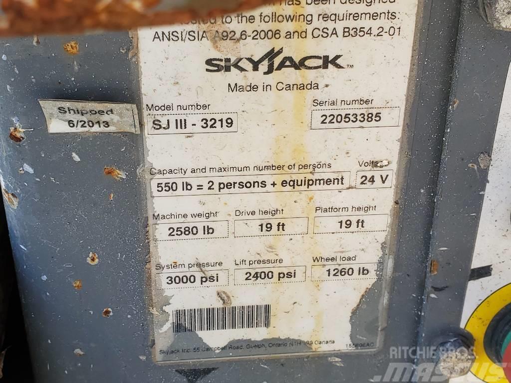 SkyJack SJIII-3219 Žirkliniai keltuvai