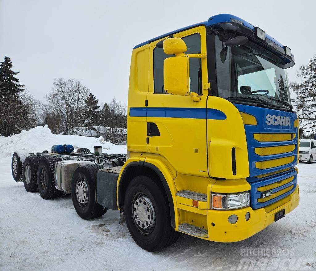 Scania G480 10x4 Valmistuu Metsäkoneenkuljetusautoksi Miško mašinų transportavimo sunkvežimiai