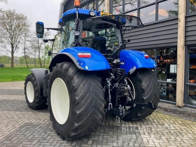New Holland T 7.210 AC Traktoriai