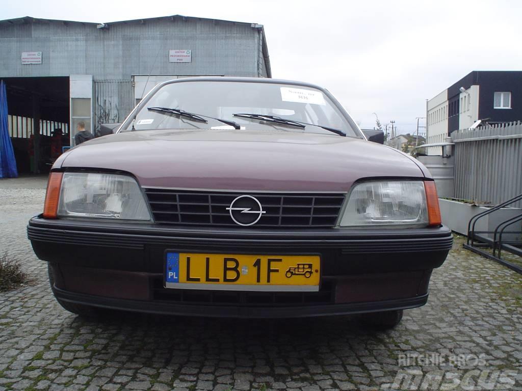 Opel Rekord ZABYTKOWY Lengvieji automobiliai