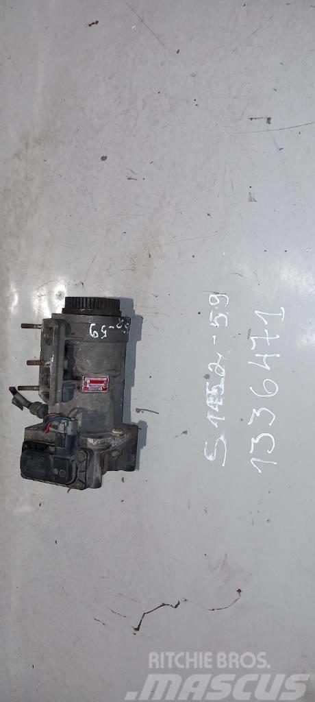 Scania R144.530 main brake valve 1336471 Stabdžiai