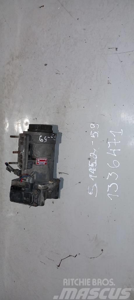 Scania R144.530 main brake valve 1336471 Stabdžiai