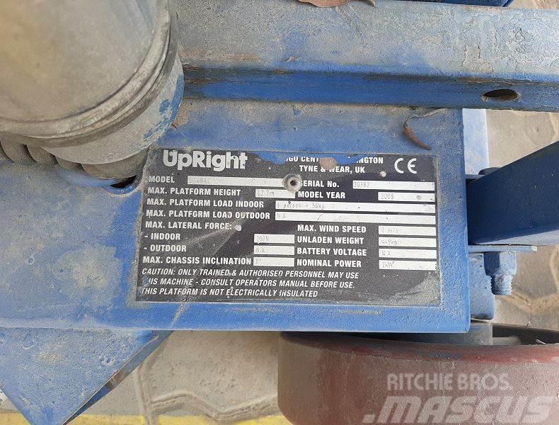 UpRight UL40AC Kiti keltuvai ir platformos