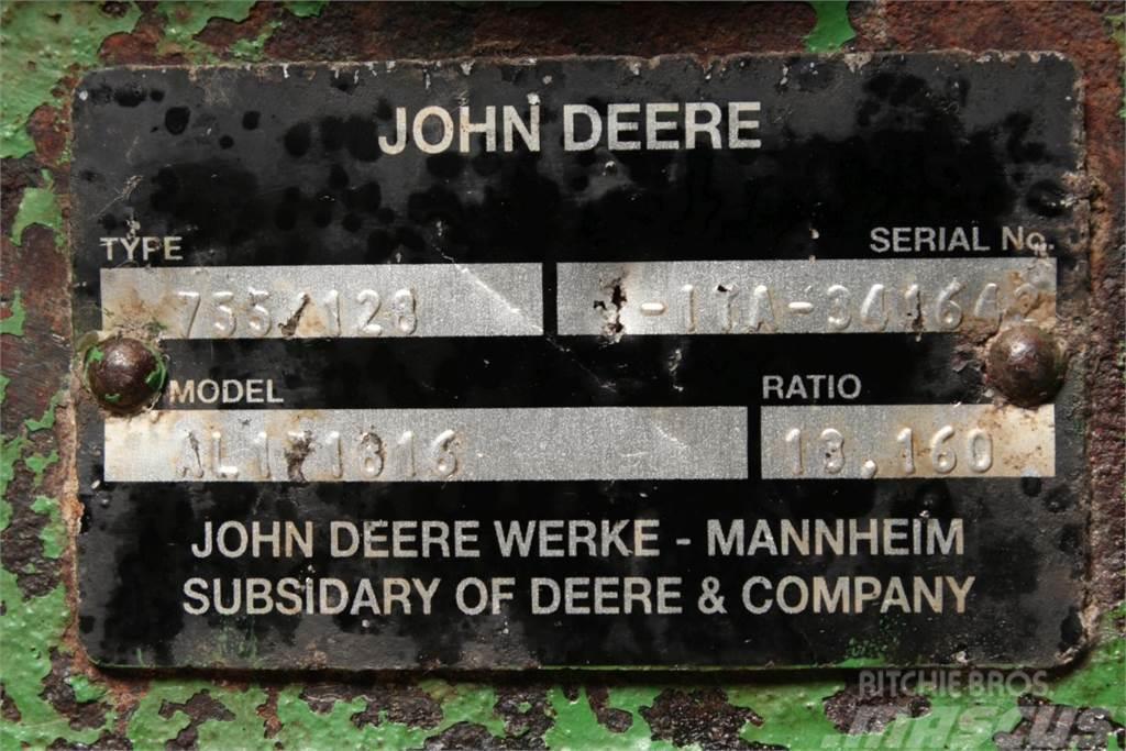 John Deere 7530 Front axle house Transmisijos