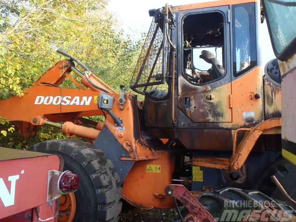 Doosan Daewoo DL250 Traktoriai