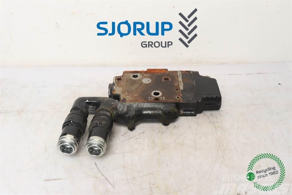 Steyr 4130 Profi Remote control valve Hidraulikos įrenginiai
