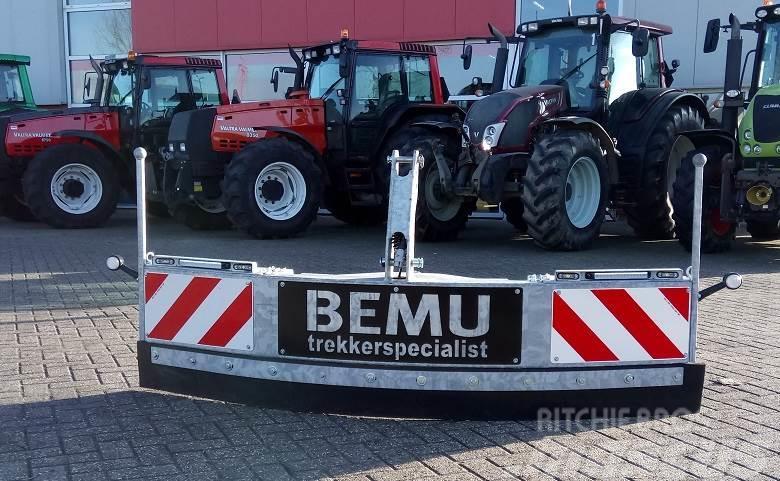  Jochemsen frontbumper Kiti naudoti traktorių priedai