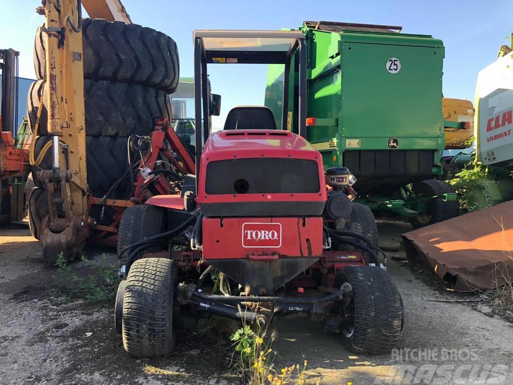 Toro REELMASTER 5500D Sodo traktoriukai-vejapjovės