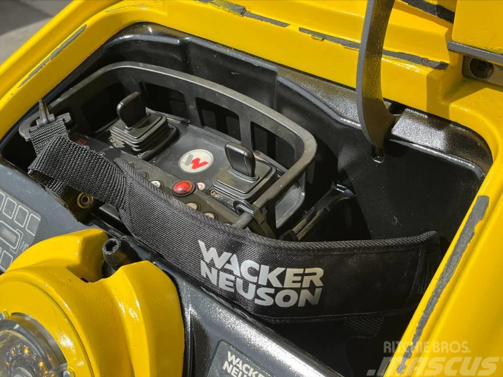 Wacker Neuson RTLX-SC 3 Gruntiniai volai