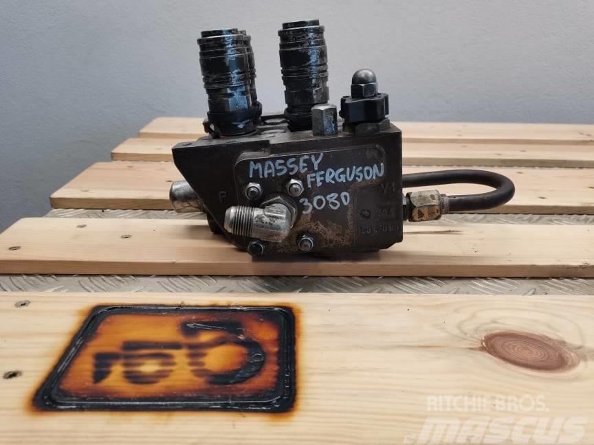 Massey Ferguson 3090 {hydraulic distributor} Hidraulikos įrenginiai