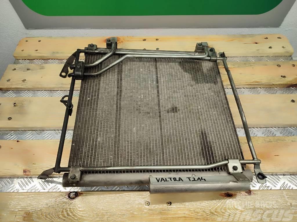 Valtra T214 Air conditioning radiator condenser 84485540B Radiatoriai