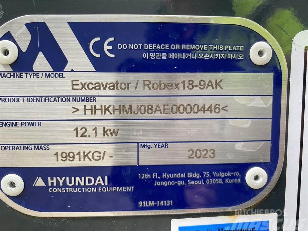 Hyundai R18-9AK Ratiniai ekskavatoriai