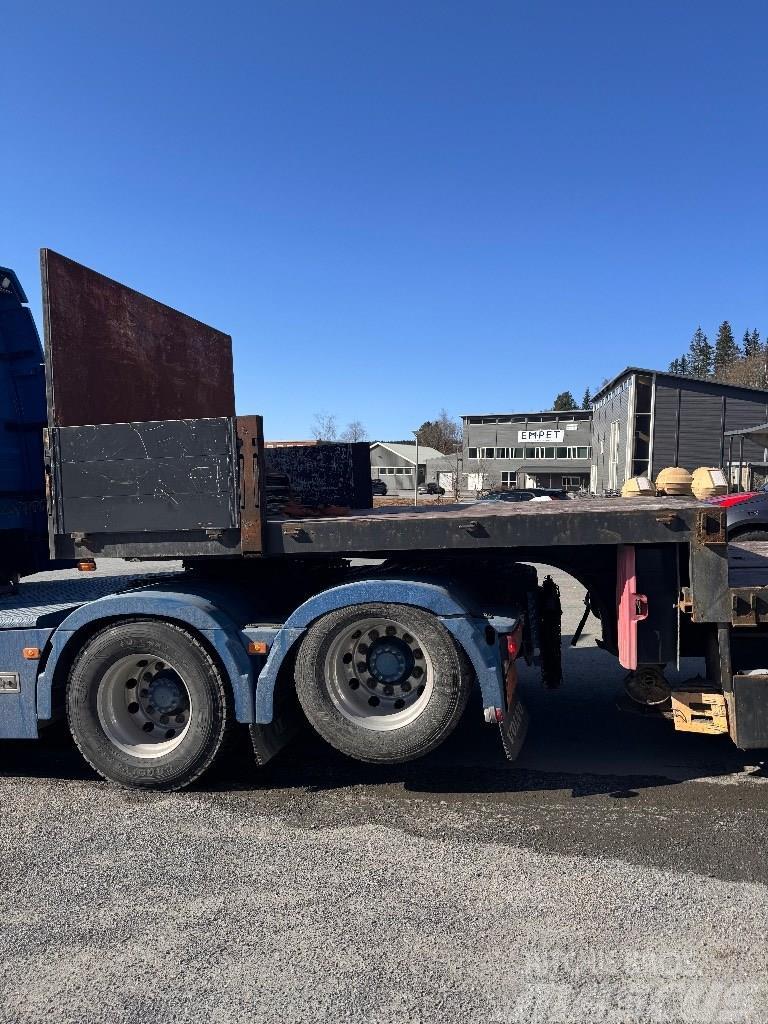 Istrail Jumbo semi Bortinių sunkvežimių priekabos su nuleidžiamais bortais