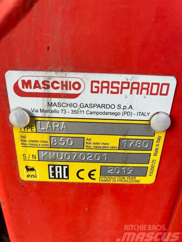 Maschio LARA 850 T Pašarų kombainai